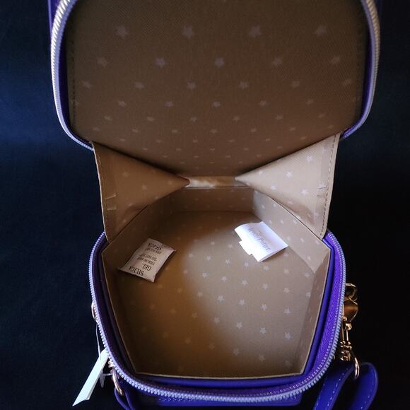 The Wizarding World Harry Potter Honeydukes Chocolate Frog Crossbody Bag NWT - Picture 9 of 10